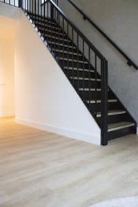 Traprenovatie 10 MG 0243